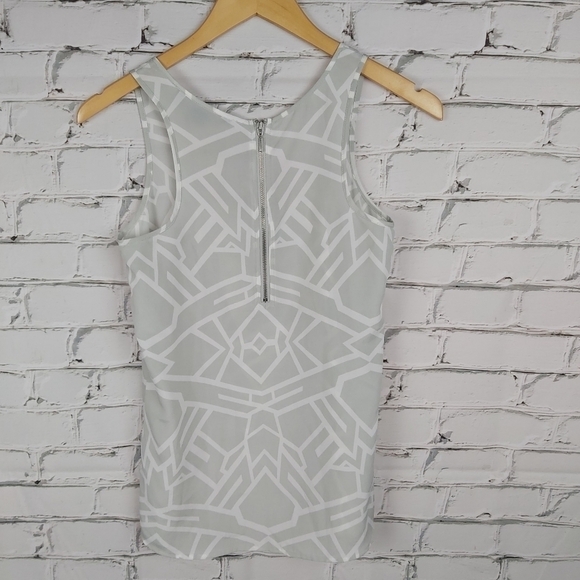 A/X Armani Exchange Geometrical Print Top - Picture 4 of 8